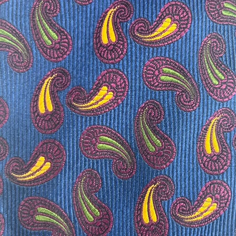 Charvet Place Vendome 100% Silk Men's Necktie Paisley Blue Made in France Satin
